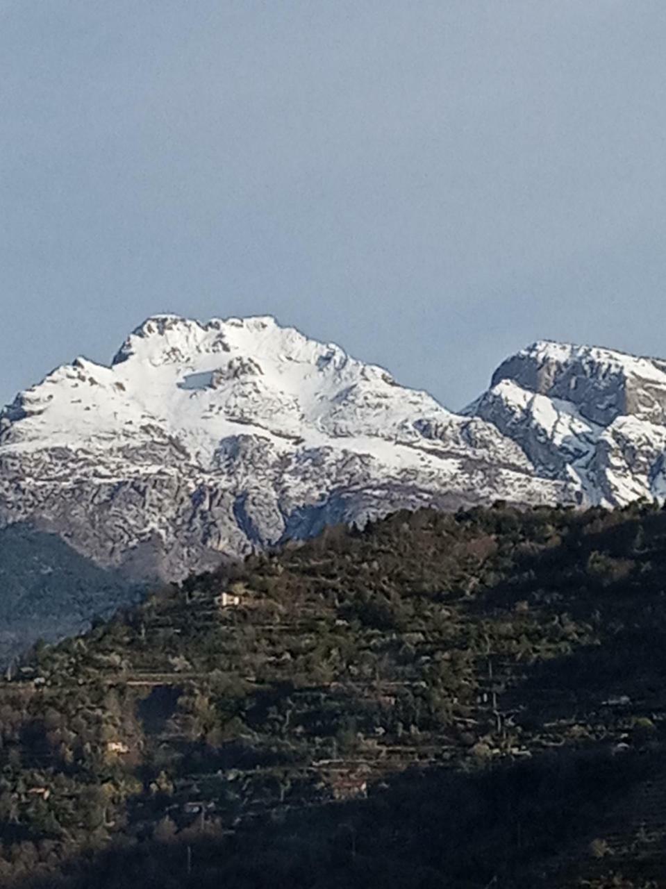 Agriturismo Terre Del Mistero Apricale Esterno foto